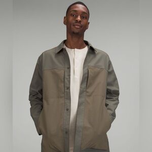 NWOT Lululemon Mns Olive XXL Snap-front Collared Water Repellent Jacket Green